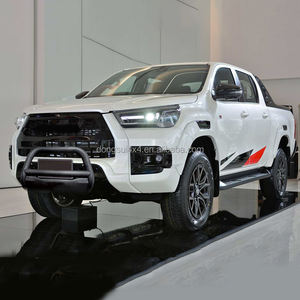 Parachoques delanteros <span class=keywords><strong>de</strong></span> coche duraderos <span class=keywords><strong>de</strong></span> nuevo diseño, barra <span class=keywords><strong>de</strong></span> toro <span class=keywords><strong>de</strong></span> acero para Lc200 Toyota Nissan Ford Jeep Toyota Hilux F150 Isuzu Hiace Mitsubishi - Product Image 5