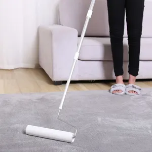 Pegangan panjang pel lantai karpet debu lengket pel serat gulungan dapat ditarik gulungan serat lengket untuk rumah tangga