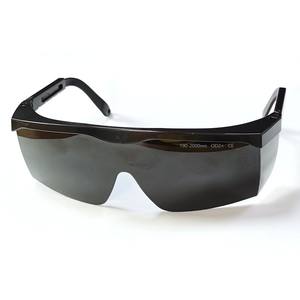 Lunettes de sécurité laser 190-2000nm OD2+ CE, monture noire, protection des yeux contre les rayonnements lumineux - Product Image 1