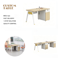 Bureau de travail modulaire robuste et durable avec cloisons pour le personnel de bureau financier, poste de travail commercial moderne pour 4 personnes