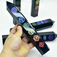 Vente en gros de baguettes de cristal 7 chakras, obsidienne naturelle polie, pointe hexagonale pour la tendance mode et l'énergie de guérison