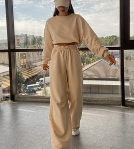 Lancai couleur unie coton biologique tissu 2 pièces haut court ensemble de jogging <span class=keywords><strong>2021</strong></span> casual deux pièces ensemble de vêtements de détente ensembles de vêtements de salon femmes - Product Image 1