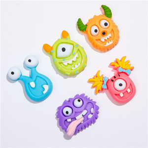 Drôle Clown Cartoon Monster Company Résine Accessoires Ludique Diy Crème Gel Téléphone Cas Cheveux Clipwater Coupe Trou Chaussures Matériel - Product Image 4