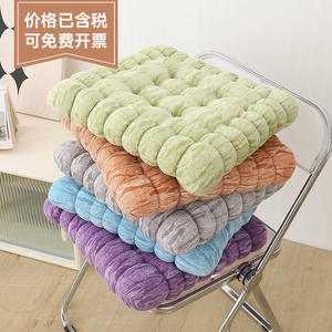 Coussin de siège en peluche de couleur unie, coussin de chaise de bureau souple et élastique pour étudiants, 25x25x3cm, hiver 2024 - Product Image 3