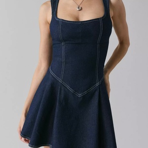 Vestidos de mezclilla al por mayor de alta calidad para mujer, sexys, con cuello halter, vintage, lavado ácido, desgastados, mini, ajustados, de verano, OOTD - Product Image 3