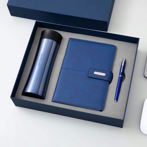 Coffret Cadeau Exécutif de Luxe : Gobelet Isotherme en Acier Inoxydable, Carnet en Cuir, Stylo, Porte-clés, Couverture Rigide Format A5 pour Clients Corporatifs - Product Image 2
