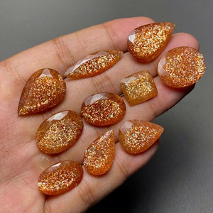 Pierre précieuse naturelle de haute qualité en pierre de soleil orange, taille ovale/poire, pour la fabrication de bijoux, vente en gros - Product Image 1