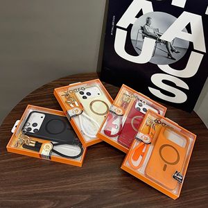 Custodia Magnetica Opaca in <span class=keywords><strong>Silicone</strong></span> Liquido per <span class=keywords><strong>iPhone</strong></span> 16 <span class=keywords><strong>Pro</strong></span> <span class=keywords><strong>Max</strong></span> e 17 <span class=keywords><strong>Pro</strong></span> <span class=keywords><strong>Max</strong></span> con Cinturino da Polso e Confezione Regalo - Vendita all'Ingrosso - Product Image 3