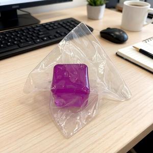 Vente Flash : Balle Anti-Stress Sensorielle en TPR Souple, Forme Cube Violet, Élastique, Anti-Anxiété, Jouet de <span class=keywords><strong>D</strong></span>écompression - Product Image 1