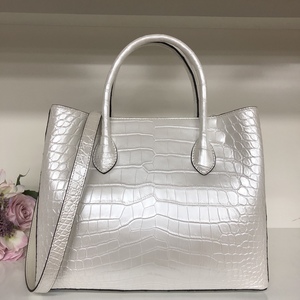 Bolso de mano 100% de piel de cocodrilo auténtica – Elegante bolso de diseñador con cierre de cremallera, bolso de mano de piel exótica de lujo - Product Image 5