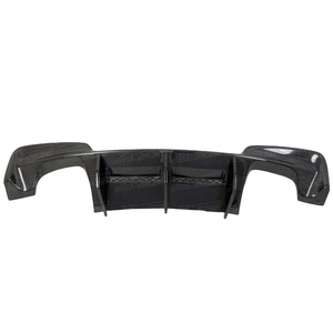 Labbro posteriore della fibra del carbonio di stile di revocz per <span class=keywords><strong>2011</strong></span> <span class=keywords><strong>BMW</strong></span> <span class=keywords><strong>1</strong></span> <span class=keywords><strong>serie</strong></span> 1M E82 E88 - Product Image 1