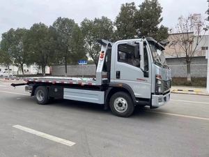 Camion de remorquage haute puissance Howo Euro 3 Standard neuf de 7 tonnes pour le sauvetage routier en Jamaïque et le dépannage - Product Image 3