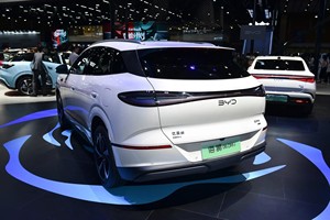 BYD Sea Lion 05EV SUV Elettrico Usato, Trasmissione Automatica, Basso Chilometraggio 25000KM, Buone Condizioni, 5 Posti, Guida a Sinistra - Product Image 4