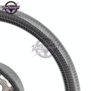 Volante de Fibra de Carbono para Automóvil, Compatible con <span class=keywords><strong>Audi</strong></span> A3 (8P) Sportback, A4 (B8) Avant, A5 (8T), A6 (C6), A8 (D3), Q5 (8R), Q7 - Product Image 6