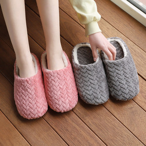 Chaussons d'intérieur pour femmes style japonais en fourrure, semelle souple, jacquard, pour sols en bois, avec peluche chaude pour l'automne et l'hiver, respirants - Product Image 5