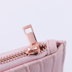 Tarjetero y monedero de cuero PU multicapa personalizable, mini billetera corta multifuncional con cremallera. - Product Image 3