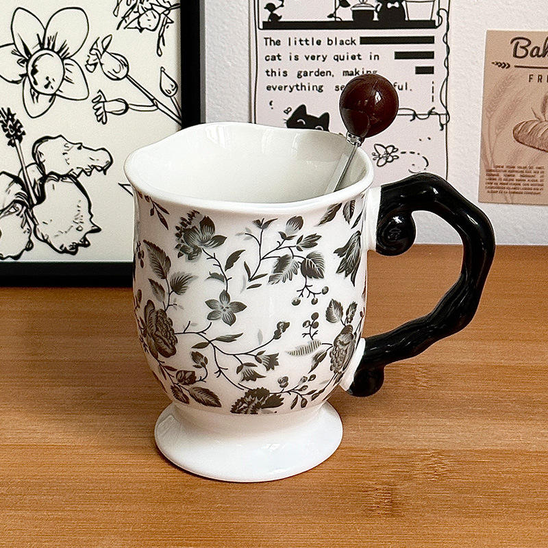 【Round Cup with Spoon】Retro Floral Cup - A