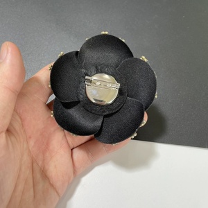 Fascia alta 7.8cm di seta corpetto testa <span class=keywords><strong>Clip</strong></span> gioielli nuovo fiore di diamante camelia piccoli profumati spilla per capelli per bambini - Product Image 4