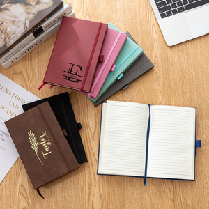 Carnets personnalisés A5 en cuir végétalien PU, couverture rigide, pages vierges, gravure laser, avec bande élastique et porte-stylo - Product Image 2