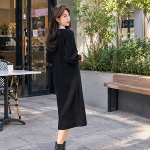 Robe pull midi en tricot noir pour femme avec col Peter Pan, manches longues, boutons sur le devant, style décontracté, tenue d'automne - Product Image 5