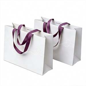 Sac de shopping en papier de luxe avec logo personnalisé pour les boutiques de vêtements |   Sac cadeau recyclable avec poignée en corde de ruban - Product Image 2