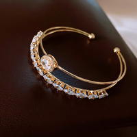Brazaletes de Lujo con Pedrería, Diseño Abierto de Doble Capa, Brillantes, Joyería de Moda para Mujer, Accesorio, Regalo