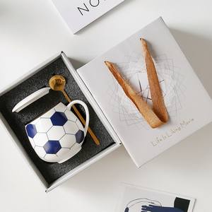 Mug à café en céramique en forme de ballon de football avec couvercle et cuillère, tasse à eau décorative pour la maison et le bureau, tasse à lait unique pour le bureau - Product Image 4