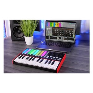 Controlador MIDI Akai Professional APC Key25 de 25 teclas con pads RGB y perillas para producción musical - Product Image 4