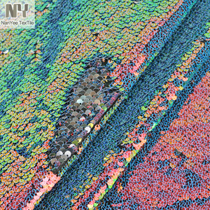 Tela de lentejuelas con <span class=keywords><strong>estampado</strong></span> de piedra iridiscente de cobre, Escala de sirena, 5MM, se vende <span class=keywords><strong>por</strong></span> <span class=keywords><strong>metro</strong></span> - Product Image 4