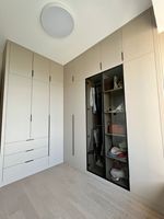 Armoire de chambre à coucher moderne de luxe en bois, grande capacité de rangement, portes en contreplaqué écologiques, meubles de maison personnalisables pour chambre à coucher