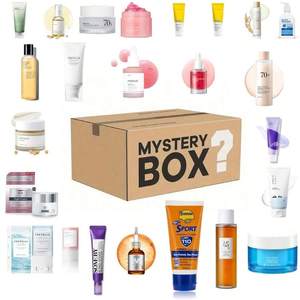 Caja Misteriosa con Set de Cuidado de la Piel: Crema Facial, Protector Solar, Loción Corporal, Sérum para Todo Tipo de Piel, Humectante con Vitamina C y Ácido Hialurónico - Product Image 3