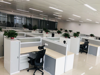 Poste de travail modulaire convertible moderne pour centre d'appels, bureau, ou espace de travail, 2, 4, 6 ou 8 places, pour le personnel, mobilier de bureau, table