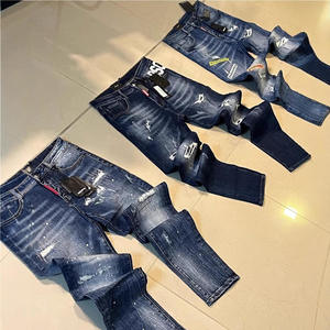 Jeans <span class=keywords><strong>Boyfriend</strong></span> da Uomo a Lavaggio Chiaro con Ricami, Vita Media, Stile Casual Streetwear per Uso Quotidiano - Product Image 1