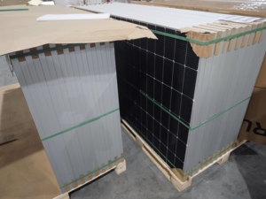 Panneaux solaires bifaciaux en verre double monocristallins de type N TOPcon 700 Watt 720w 715w du Nigéria - Product Image 4