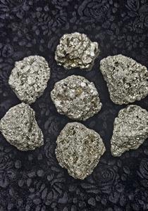 Premium Quality Natural Peru Pyrite Stone <b>Crystal</b> Golden <b>Raw</b> Pyrite for Wealth Luck Healing Home Office Decor Available for Sale - Product Image 3