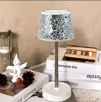 Lampe de nuit rétractable de luxe abordable avec contrôle tactile BSCI FAMA, abat-jour en mosaïque argentée, LED décorative pour chevet, cadeau