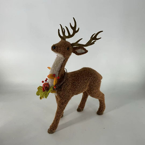 Fabbrica di vendita calda materiale Fluff alce, scoiattolo, orso polare, disegno <span class=keywords><strong>lupo</strong></span>, decorazione ornamentale natalizia - Product Image 1
