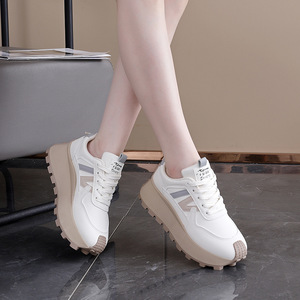 Zapatillas Deportivas Blancas de Malla para Mujer, con Cordones, Plataforma, Entresuela de EVA, Suela de Goma, Transpirables, con Logotipo Bordado, para Todas las Temporadas - Product Image 1