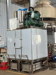 Máquina de Hielo en Escamas Comercial de 1 y 2 Toneladas con Control Automático, Compresor Bristol, <span class=keywords><strong>Motor</strong></span> y Bomba para Uso en Supermercados y Cocinas - Product Image 6