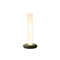 Lampe de table portable rechargeable de style minimaliste nordique, veilleuse créative pour chevet, lampe d'ambiance pour le camping et la décoration de table à manger