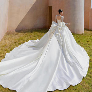 Vestido de Novia Moderno con Bordado, Escote en V, Largo hasta el Suelo, Corte en A, Manga Larga, Falda de Tul con Encaje de Cristal, Satén Brillante, Sujetador Incorporado - Product Image 2