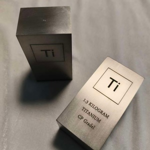 Nuevo Producto en Oferta, Lámina de Titanio Cuadrada de Alta Pureza (99.5%), 1 Kilo por Pieza, GR1, Laminada en Caliente, para Soldadura y Corte, ASTM B338 - Product Image 3