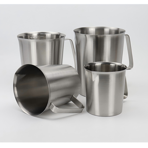 Tasses à mesurer en acier inoxydable pleine taille (500 ml, 700 ml, 1000 ml, 1500 ml, 2000 ml) avec échelle graduée pour usage domestique et commercial - Product Image 6