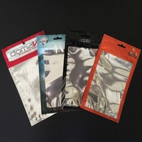Pochette à fermeture éclair plate à trois côtés imprimée sur mesure, sac d'emballage en plastique pour câble de chargeur de téléphone portable avec fenêtre transparente