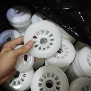Ruote per <span class=keywords><strong>Pattini</strong></span> in Linea da 72/80/100/110/125mm 85A PU ad Alto Rimbalzo con LED Cambia Colore Lampeggiante - Prezzo di Fabbrica dal Produttore - Product Image 5