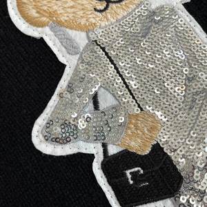 <span class=keywords><strong>Pull</strong></span> d'hiver décontracté à manches longues pour femmes en laine brodée avec un motif d'ours, haut tricoté de style coréen avec décorations perlées - Product Image 6