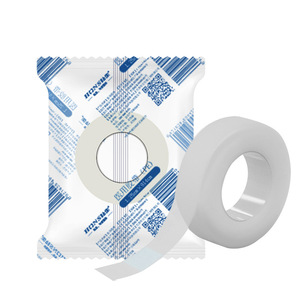 Ruban adhésif médical, adhésif en papier non tissé respirant perforé en PE, ruban pour extensions de cils, emballé individuellement - Product Image 5
