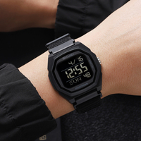 Montre de sport numérique LED étanche SKMEI 2495 pour homme, haute qualité, 5 ATM, vente en gros du fabricant, montre-bracelet électronique en vrac