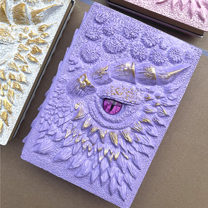 Libro animato del drago incorporato con gli occhi di cristallo maccheroni libro del drago gioco resina artigianato troni per gli studenti regalo - Product Image 2