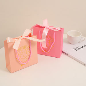 Bolsa de Compras de Papel de Arte con Impresión Colorida y Logotipo Personalizado, Bolsa de Regalo Plegable para Ropa, Joyería y Embalaje - Product Image 2